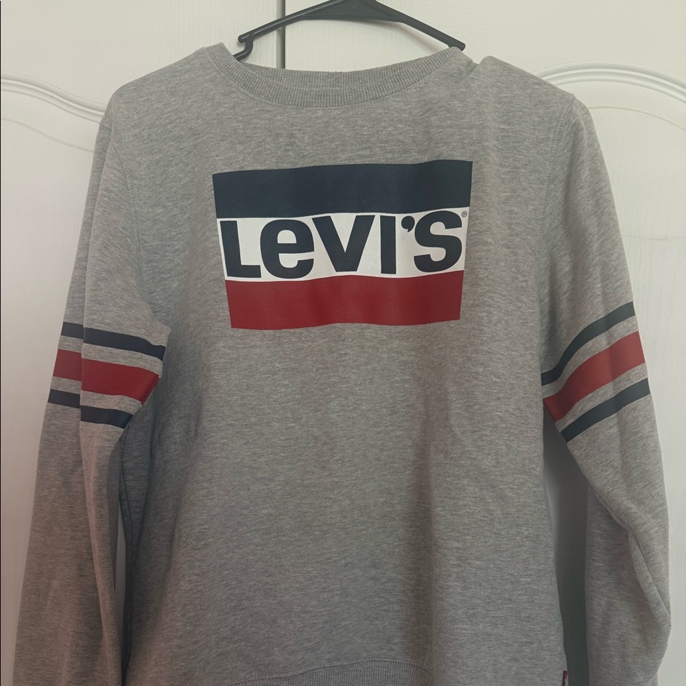Boys XL comfy LEVIs grey sweatshirt. Gently used
